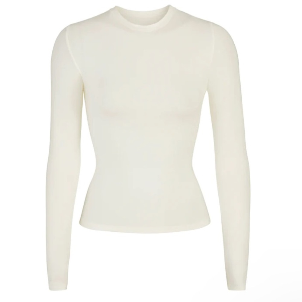 COTTON JERSEY LONG SLEEVE T-SHIRT. Size small. Brandy new never worn.